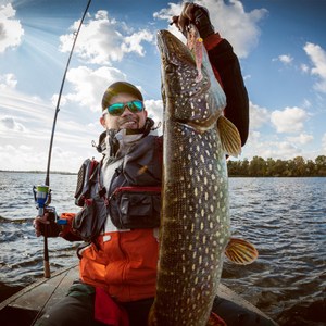 375pcs Kit de leurres de pêche réalistes Popper Crankbaits Crickets Grenouilles Cuillère Leurres et asticots pour eau salée et eau douce - Product Image 6