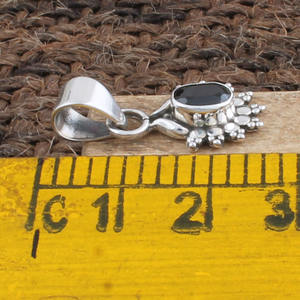 จี้พลอยโกเมนสีแดงธรรมชาติ เงินแท้ 925 ชุบแพลตตินั่ม งานแฮนด์เมดสไตล์วินเทจ พลอยประจำเดือนมกราคม คริสตัลบำบัด คุณภาพดี - Product Image 4