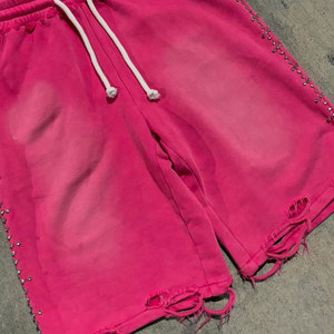 Shorts amples en molleton délavé à double taille, style streetwear unique et de qualité supérieure - Product Image 5