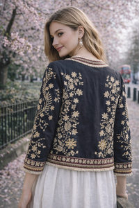 Chaqueta de Invierno para Mujer con Diseño Suzani Bordado a Mano, Tela Blanca, Regalo para Damas de Honor o Ropa de Mujer, Venta al Por Mayor OEM ODM - Product Image 2