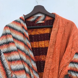Recién llegado, chaqueta kantha de algodón indio, chaqueta de edredón kantha vintage, kimono largo clásico con cinturón y cuello grande, chaqueta de mujer - Product Image 3