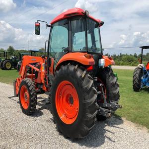 Tractor Kubota M7040 4WD con Cabina, 645 Horas, 70 HP, Controles Remotos Hidráulicos Dobles Traseros, Bomba de Tractor de 40 HP, ¡Ya Disponible! - Product Image 4