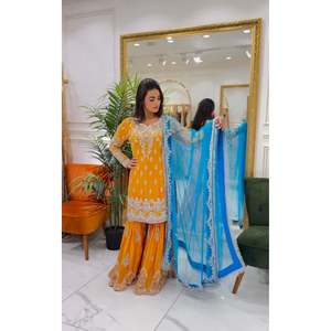 Hermoso Mono de Fiesta con Secuencia de Trabajo Elegante Top Sharara para Ocasiones Especiales - Product Image 1