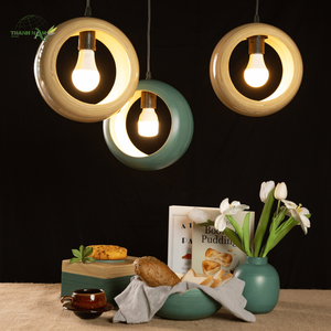 Luminaire suspendu en bambou tissé à la main, écologique, léger, pour usage intérieur - Product Image 5