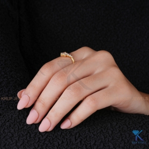 Anillo de oro macizo con tiara de diamantes cultivados en laboratorio, banda apilable con marquesas y baguettes, joyería fina de boda para mujer, hecho a medida. - Product Image 6