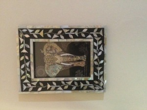Cadre photo arabe élégant fait main avec incrustation de nacre, décoration murale design pour un intérieur haut de gamme - Product Image 6