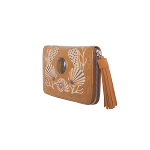 สร้อยข้อมือหนังวัวทำด้วยมือด้วยพลอยตาเสือแท้ขนาดใหญ่เปลือกหอยทาสีด้วยมือโดยรอบเป็นสีน้ำตาลอ่อน - Product Image 4