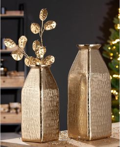 Jarrón de Metal Contemporáneo con Diseño de Orificios, Hecho a Mano, Color Beige - Product Image 1