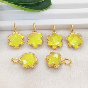 Pendentif Fleur de Trèfle en Pierre Précieuse de 10 mm Fait Main, Électroplaqué, Breloque pour Fabrication de Bijoux - Product Image 6