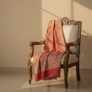 Elegante Chal de Lana Kullu para Mujer con Patrones Clásicos Tradicionales, Textura Suave y Comodidad Invernal - Product Image 2