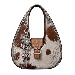 Bolso de Mano de Cuero con Estampado de Vaca, Cadena Metálica y Cierre Magnético, para Uso en Todas las Estaciones y Viajes - Product Image 3