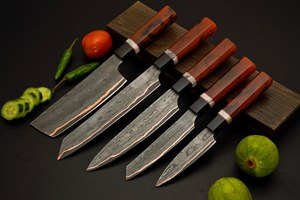Cuchillo de Chef Red Tsunami de 8 Pulgadas de Acero de Damasco con Mango de Madera de Resina, Espiga Recta, Borde Biselado, Punta Afilada, 2 Hojas, 3 Años de Garantía - Product Image 6