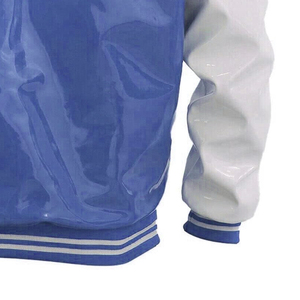 Chaqueta Varsity de Cuero PVC para Hombre - Chaqueta Bomber de Béisbol Personalizable de Alta Calidad con Cuello Alto y Logotipo Frontal - Product Image 6
