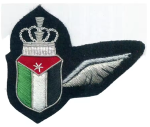 Écussons et insignes héraldiques en fil d'or de qualité supérieure - Emblèmes métalliques brodés à la main pour blazers - Product Image 6