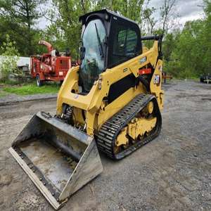 Chargeuse compacte sur pneus CAT 259D3 d'occasion – Offre Spéciale – Mini-chargeuse polyvalente et fiable – Livraison rapide disponible - Product Image 1