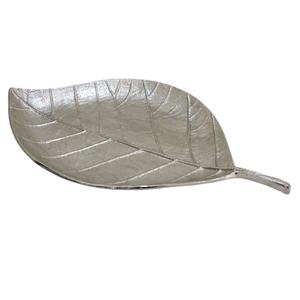 Lot élégant de 2 plateaux de service en aluminium métallique argenté et doré pour la maison, le restaurant et l'hôtel. - Product Image 4