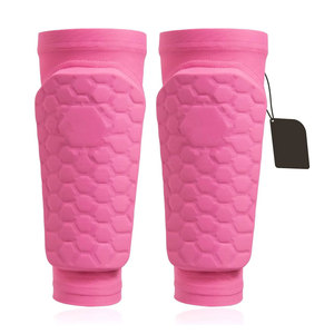 สนับแข้งฟุตบอลสำหรับผู้ใหญ่ ปรับขนาดได้ น้ำหนักเบา ผลิตจากวัสดุ EVA คุณภาพสูง ป้องกันอย่างดี เพื่อการเล่นที่สบาย - Product Image 1