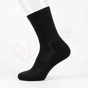 Chaussettes ras du cou pour hommes, couleur unie, tricotées, respirantes, en coton, polyester et élasthanne, pour usage quotidien en automne, style classique - Product Image 3