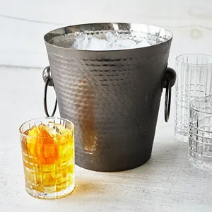 Seau à glace en acier inoxydable martelé OEM, finition canon de fusil poli, double paroi isolée, pour bar, vente en gros - Product Image 1
