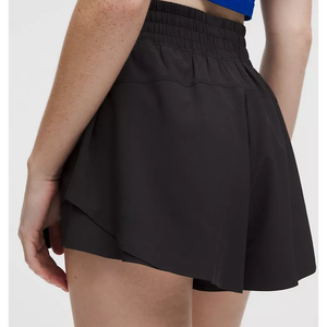 Shorts de tennis pour femmes de haute qualité avec logo personnalisé, jupe-short décontractée d'été avec cordon de serrage et poches - Product Image 4