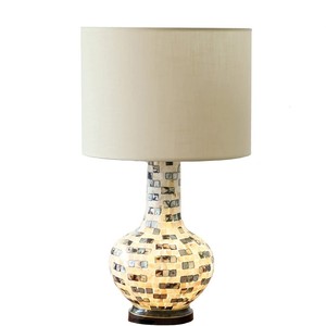 Base de Lámpara de Pedestal Cuadrada de Lujo Hecha a Mano en Madera de Teca Aqdus Saleem con Incrustaciones de Madreperla, Decoración para el Hogar, Venta al Por Mayor en Moradabad - Product Image 1