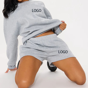 Ensemble de survêtement court en molleton 2 pièces pour femme, avec logo personnalisé, en coton tricoté 100%, pour usage quotidien, collection automne - Product Image 1