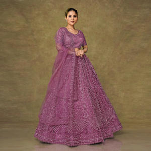 Lehenga Choli con bordado de lentejuelas pesadas, diseño intrincado, falda acampanada, blusa de diseñador, dupatta, ropa festiva nupcial - Product Image 1