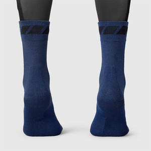 Chaussettes de sport super élastiques pour hommes, cyclisme, basketball, OEM, haute qualité, logo personnalisé, chaussettes tubulaires épaisses à compression - Product Image 3