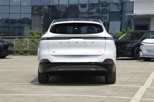 XPENG G6 Berline électrique à propulsion arrière avec batterie au lithium, sièges en cuir, pneus R17, moteur unique - Longue autonomie - Product Image 2