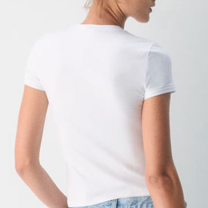 T-shirt imprimé graphique décontracté et confortable pour femme, haut d'été en matière de haute qualité, fournisseur en gros, coupe courte 2026 - Product Image 6