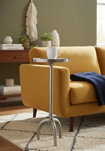 โต๊ะบาร์อะลูมิเนียมหล่อขึ้นรูปทรงกลม หน้าโต๊ะมีลวดลาย ขาตั้งสามขา แข็งแรง ทนทาน ดีไซน์ทันสมัย เสริมความสวยงาม - Product Image 4