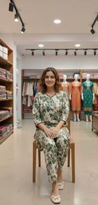 Ensemble deux pièces en coton de qualité supérieure – Kurti imprimé décontracté avec pantalon assorti |   Prêt-à-porter - Product Image 4