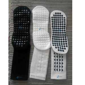 Chaussettes de football personnalisées avec logo, en coton premium, avec grip en silicone robuste, chaussettes de sport rembourrées, antidérapantes, anti-ampoules. - Product Image 4