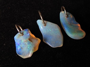 Colgante de Ópalo Australiano Pulido en Plata de Ley 925, Joyería Fina Unisex, Venta Directa de Fábrica, Colgantes de Piedras Preciosas Naturales al por Mayor - Product Image 2