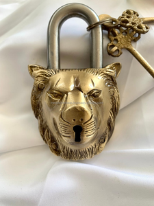 Cadenas en laiton antique motif lion avec deux clés, style vintage traditionnel fait main, décoratif pour porte de maison, armoire, sécurité, idéal pour un cadeau - Product Image 5