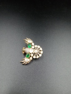 Animal Shape <b>Gold</b> Plated Brooch with Moissanite and Green Stones for Women Wedding Unisex Party Jewelry Accessory - Product Image 1