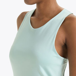 Tenue de tennis personnalisée pour femmes, robe à séchage rapide avec jupe, tissu confortable et respirant pour l'entraînement et les tournois - Product Image 4
