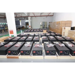 แบตเตอรี่ LiFePO4 48V 51.2V 100Ah 200Ah แบบติดตั้งบนชั้นวาง 5kWh 10kWh ระบบกักเก็บพลังงานภายในบ้าน แบตเตอรี่ลิเธียม ระบบโซลาร์กริด - Product Image 3