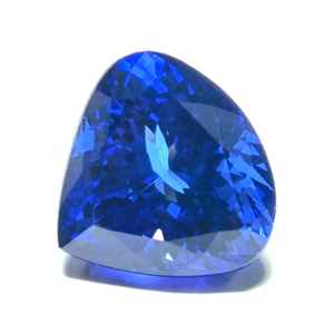 พลอยแทนซาไนต์ธรรมชาติทรงหัวใจเจียระไนแบบ Excellent Faceted Cut น้ำหนัก 24.87 กะรัต คุณภาพ D'Block Color Loupe Clean Clarity สำหรับทำเครื่องประดับ พร้อมส่ง (RTS) - Product Image 3