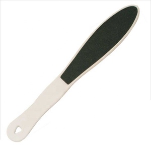 Lime à pieds double face en acier inoxydable, éliminateur de callosités avec poignée en plastique durable pour pédicure professionnelle et logo personnalisé - Product Image 1