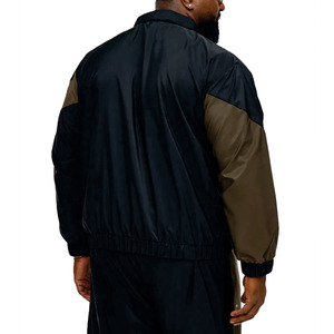 เสื้อแจ็คเก็ตกันลมกันน้ำแบบมีฮู้ดสีสันตัดกันสั่งทำได้ตามต้องการสำหรับขายส่ง  พร้อมปักโลโก้ได้ เหมาะสำหรับกิจกรรมกลางแจ้ง เดินป่า และเล่นกีฬา  สำหรับผู้ชาย - Product Image 4