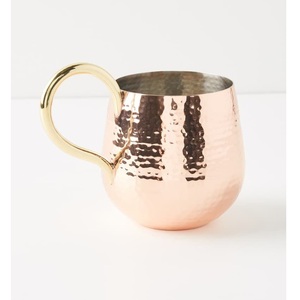 Mug vintage en cuivre martelé avec poignée dorée, vaisselle pour boissons - Product Image 4