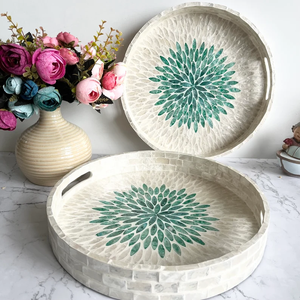Plateau décoratif rond en nacre avec incrustations, motif floral vert par blossom craft - Product Image 2