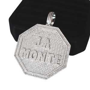 จี้เพชรโมอิสซาไนต์ทรงแปดเหลี่ยม IA MONTE เงินแท้ 925 ชุบเงิน ตัวเรือนแบบกรงเล็บ สไตล์ฮิปฮอป เครื่องประดับสำหรับทุกเพศ ใส่ได้ทุกวัน - Product Image 4