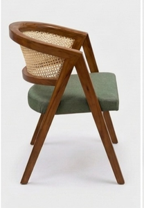 Fauteuil de salle à manger de luxe en bois massif avec coussin en tissu et dossier en rotin naturel pour la maison - Product Image 3
