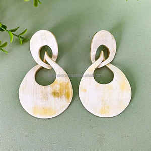 Boucle d'oreille en corne Boucle d'oreille en corne naturelle de haute qualité pour femme Boucle d'oreille Bijoux en corne Utilisation quotidienne naturelle Buffalo - Product Image 5