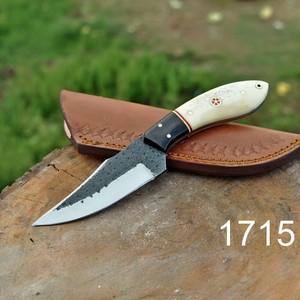 Couteau de chasse forgé à la main, lame fixe avec manche en os, étui en cuir, couteau de survie pour le camping en plein air - Product Image 1