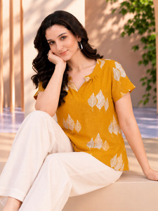 Blusa de lino amarilla con cuello en V y manga corta para mujer, corte holgado, informal, para verano - Product Image 2