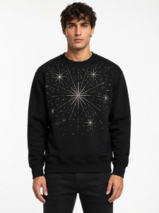 Sudadera de cuello redondo con pedrería para hombre, ajuste regular, tejido de punto, color negro liso, informal, para invierno, con bolsillo, ecológica, de secado rápido - Product Image 1