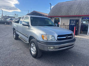 Camioneta Tundra SR5 Modelo 2000 Usada de Calidad, Lista para Enviar - Product Image 2